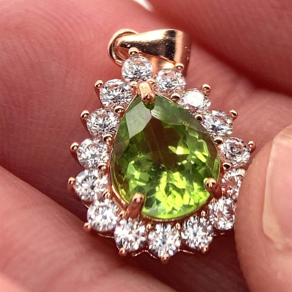 Peridot 1.55ct Rose Gold Finish Solid 925 Sterling Silver Pendant - Picture 1 of 7